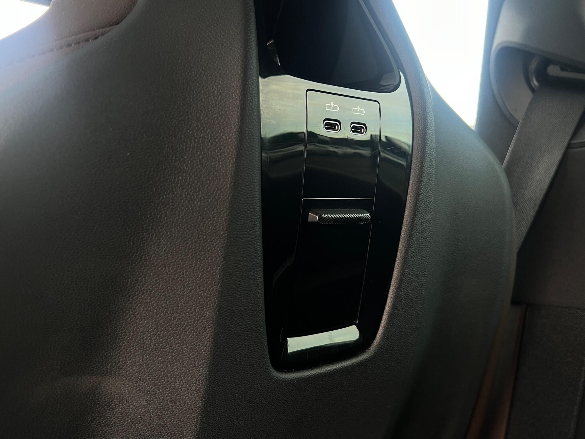 BMW IX - Image 17