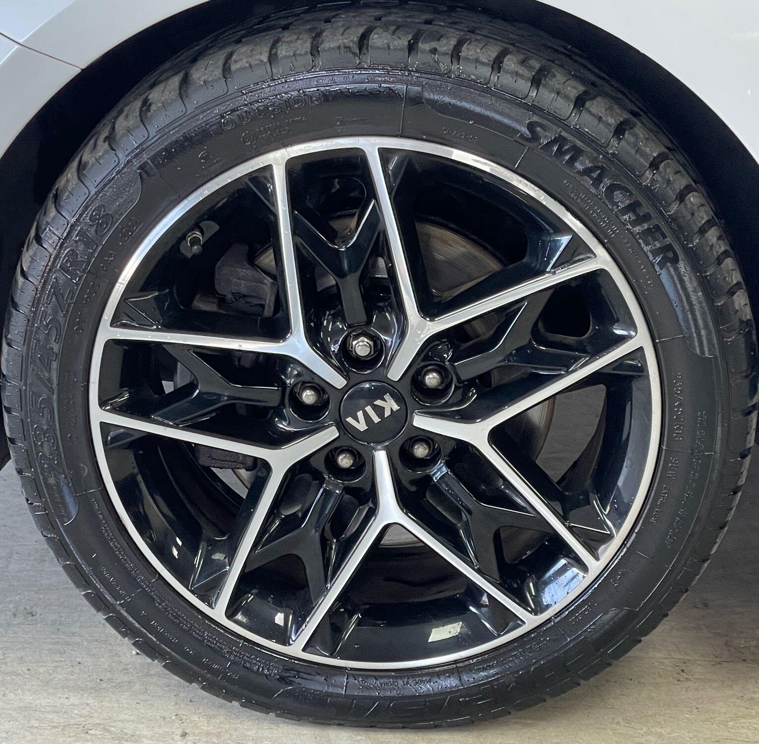 Kia Optima - Image 15