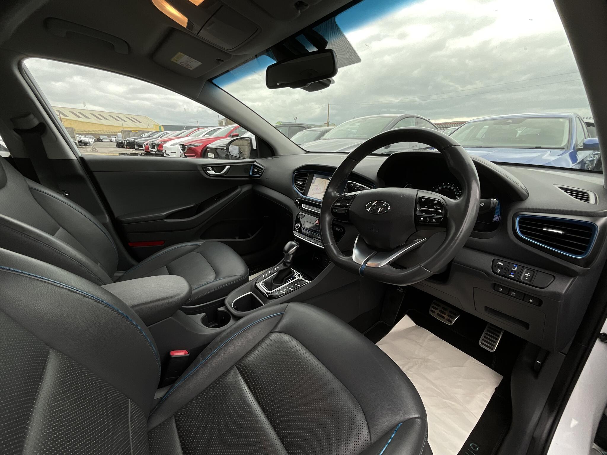 Hyundai Ioniq - Image 4