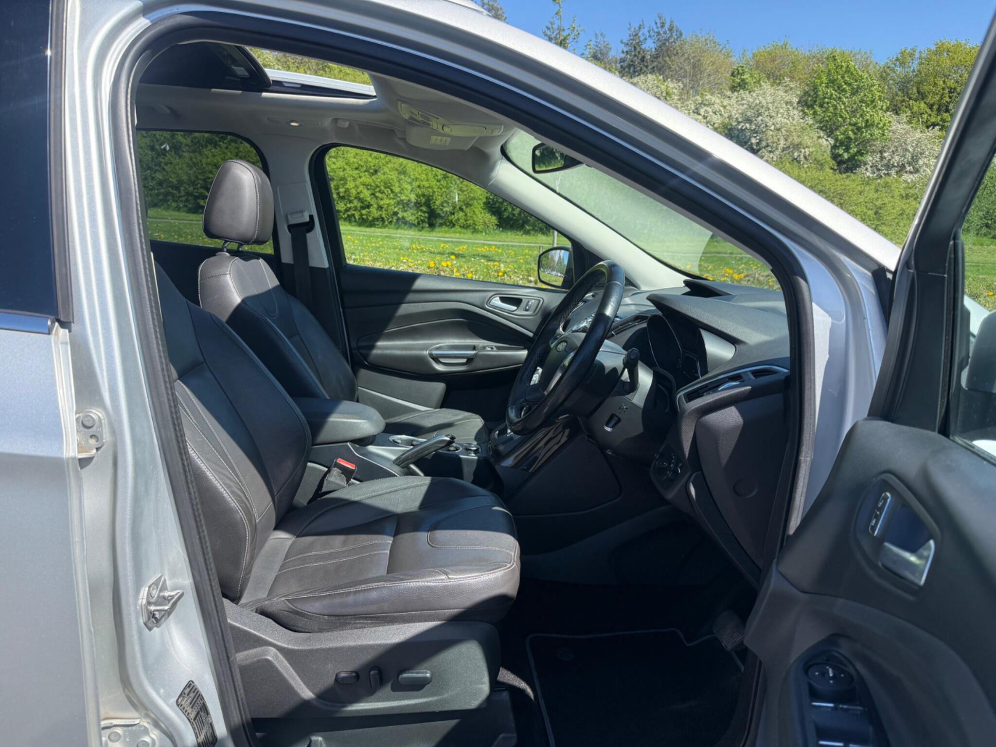 Ford Kuga - Image 16