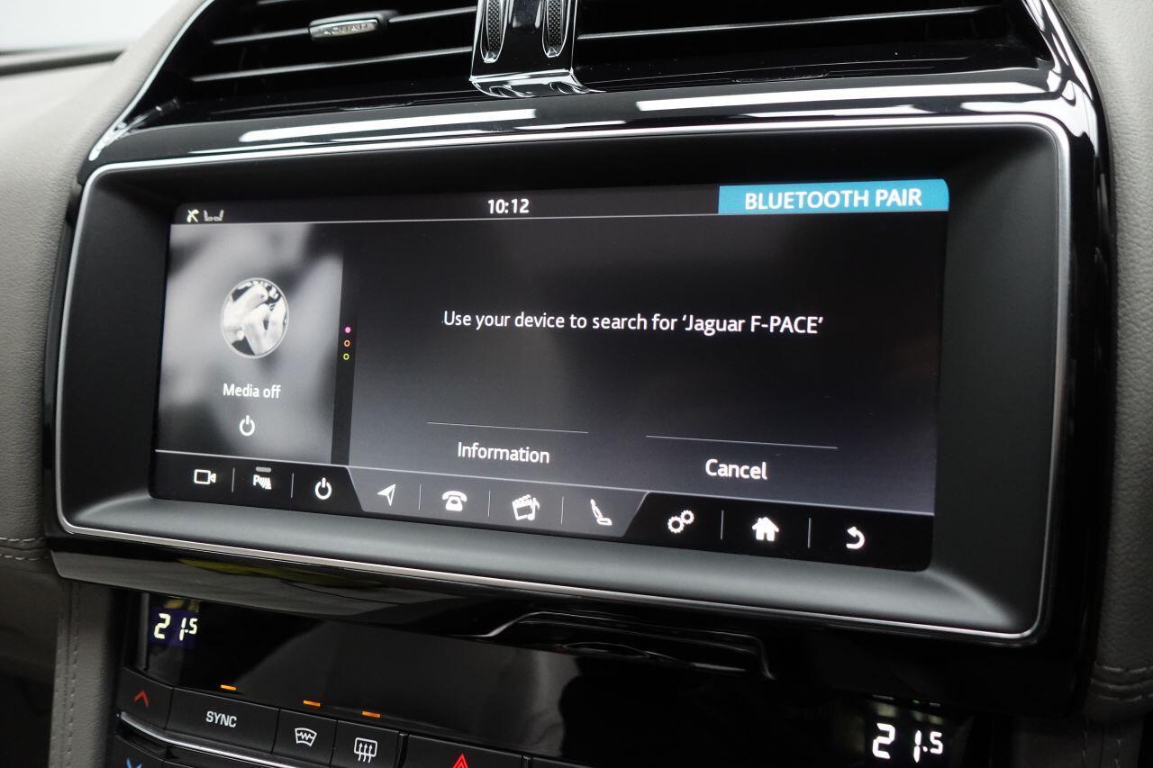 Jaguar F-Pace - Image 30