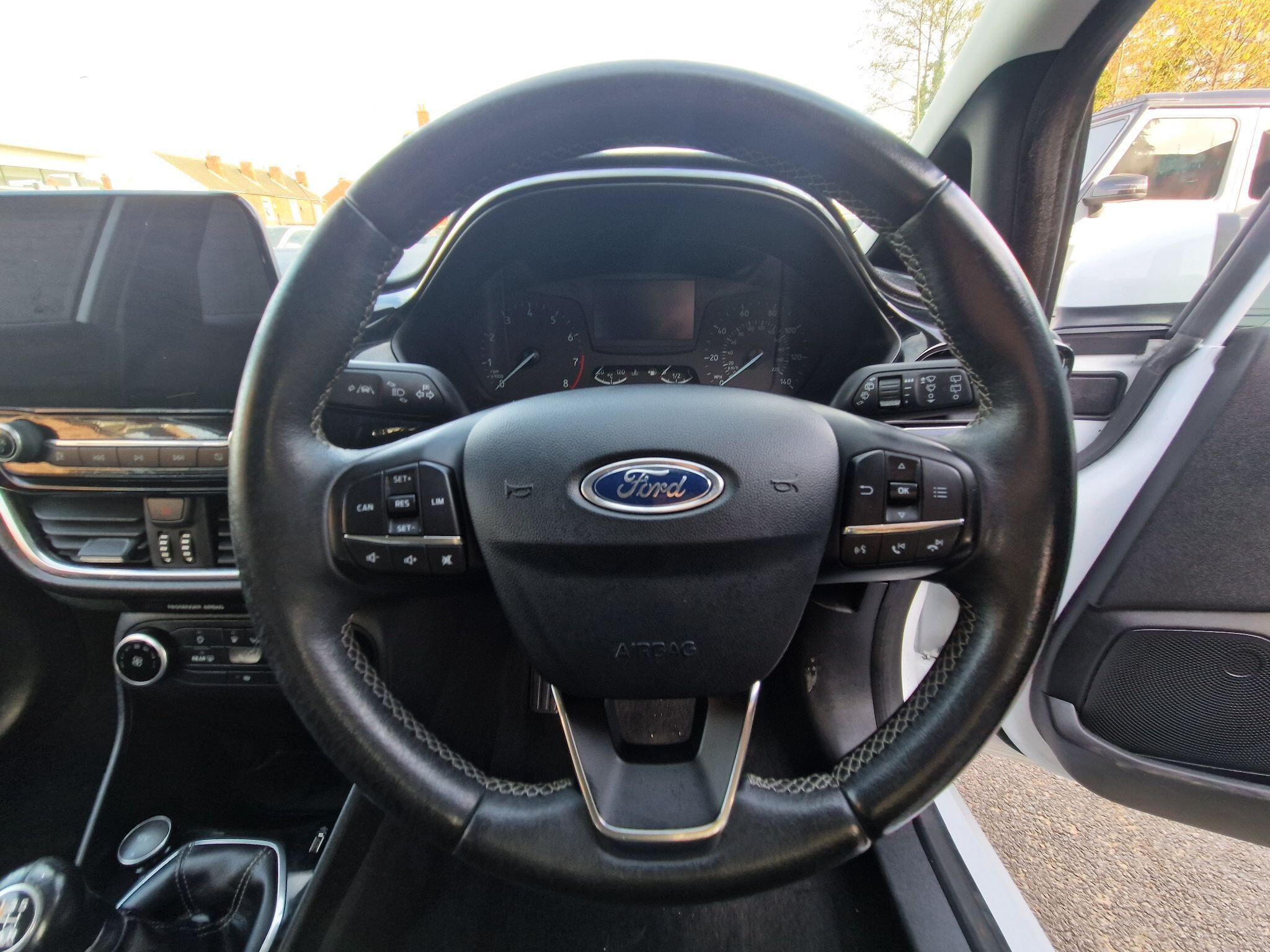 Ford Fiesta - Image 45