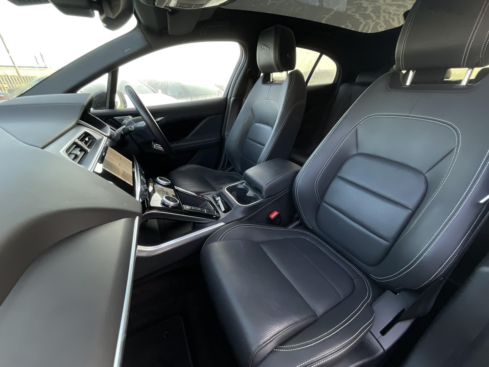 Jaguar I-Pace - Image 17