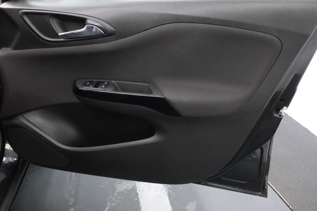 Vauxhall Corsa - Image 17