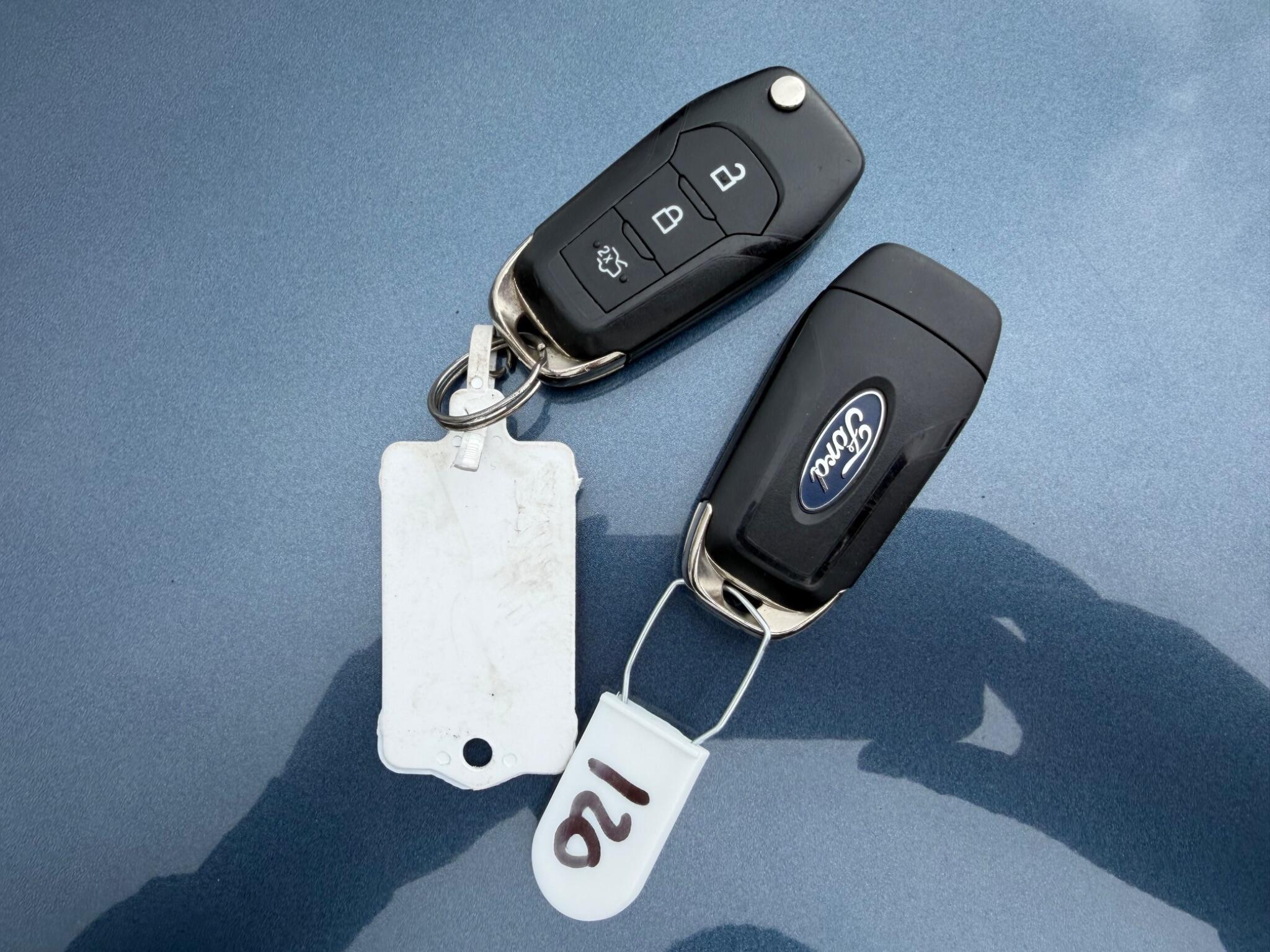 Ford Fiesta - Image 31