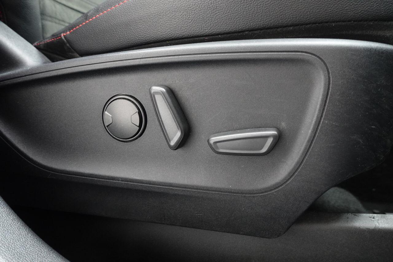 Ford Kuga - Image 18