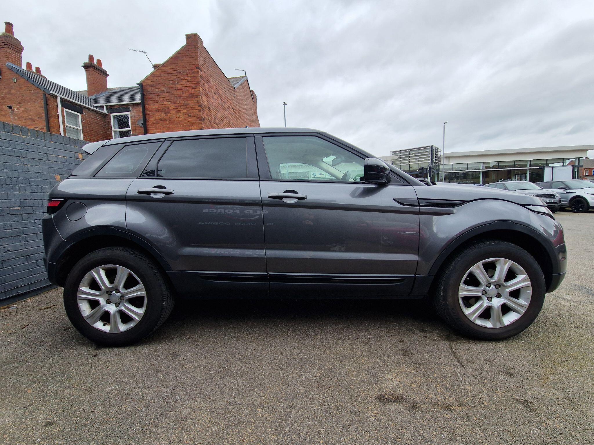 Land Rover Range Rover Evoque - Image 22