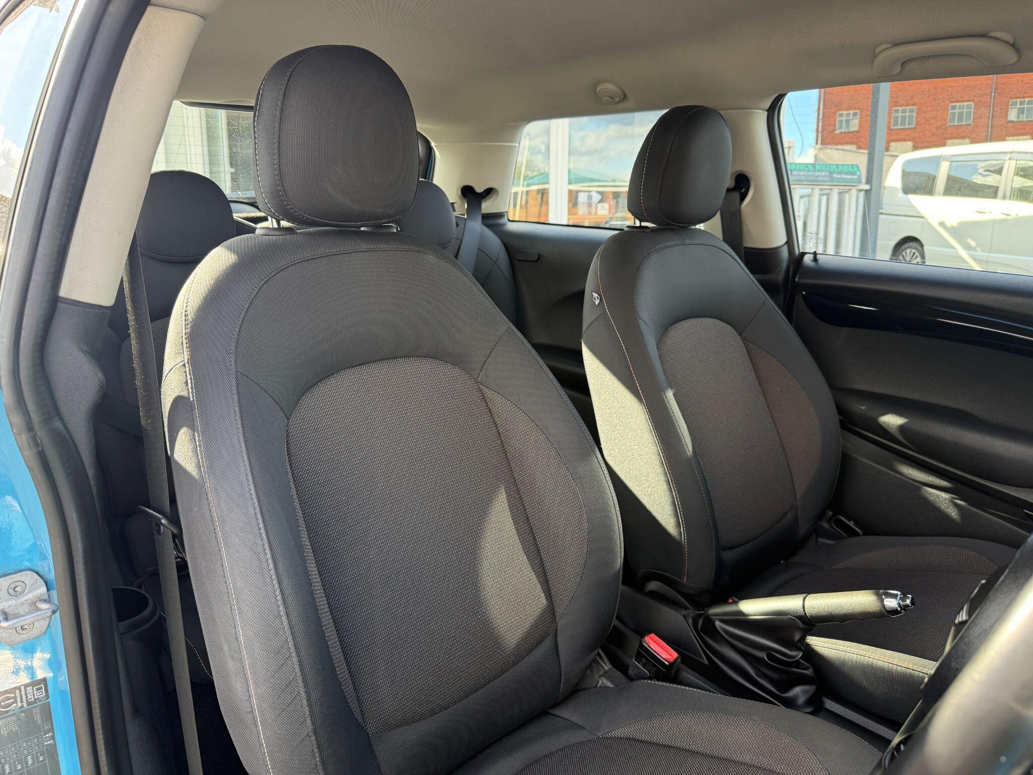 MINI Hatch - Image 30