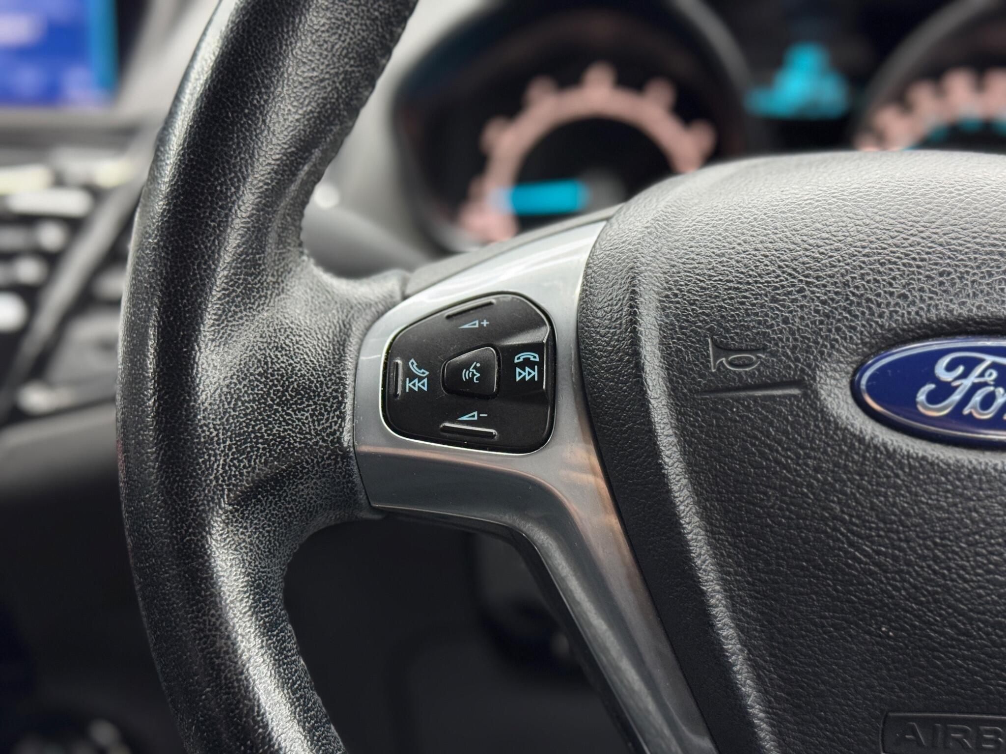 Ford Fiesta - Image 20