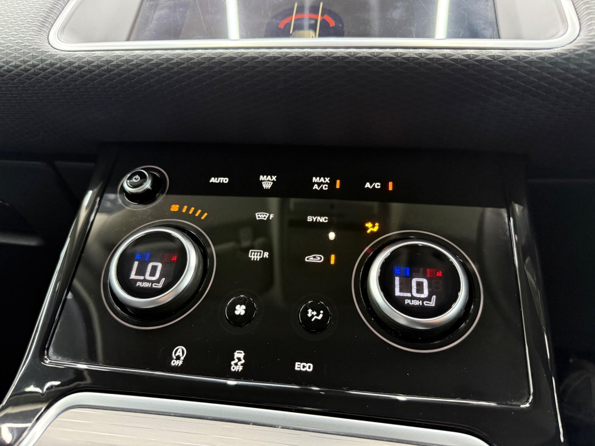 Land Rover Range Rover Evoque - Image 61