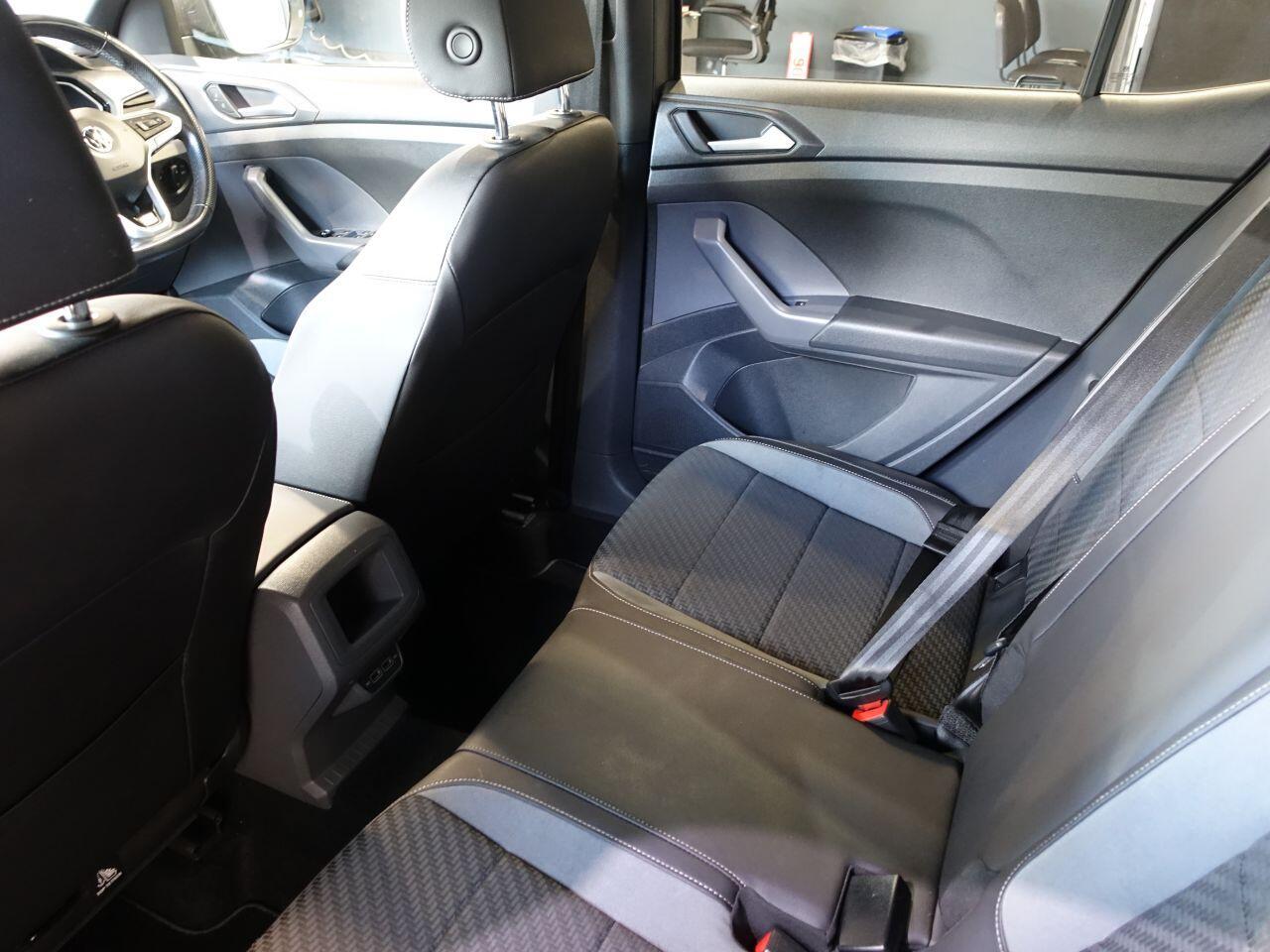 Volkswagen T-Cross - Image 16