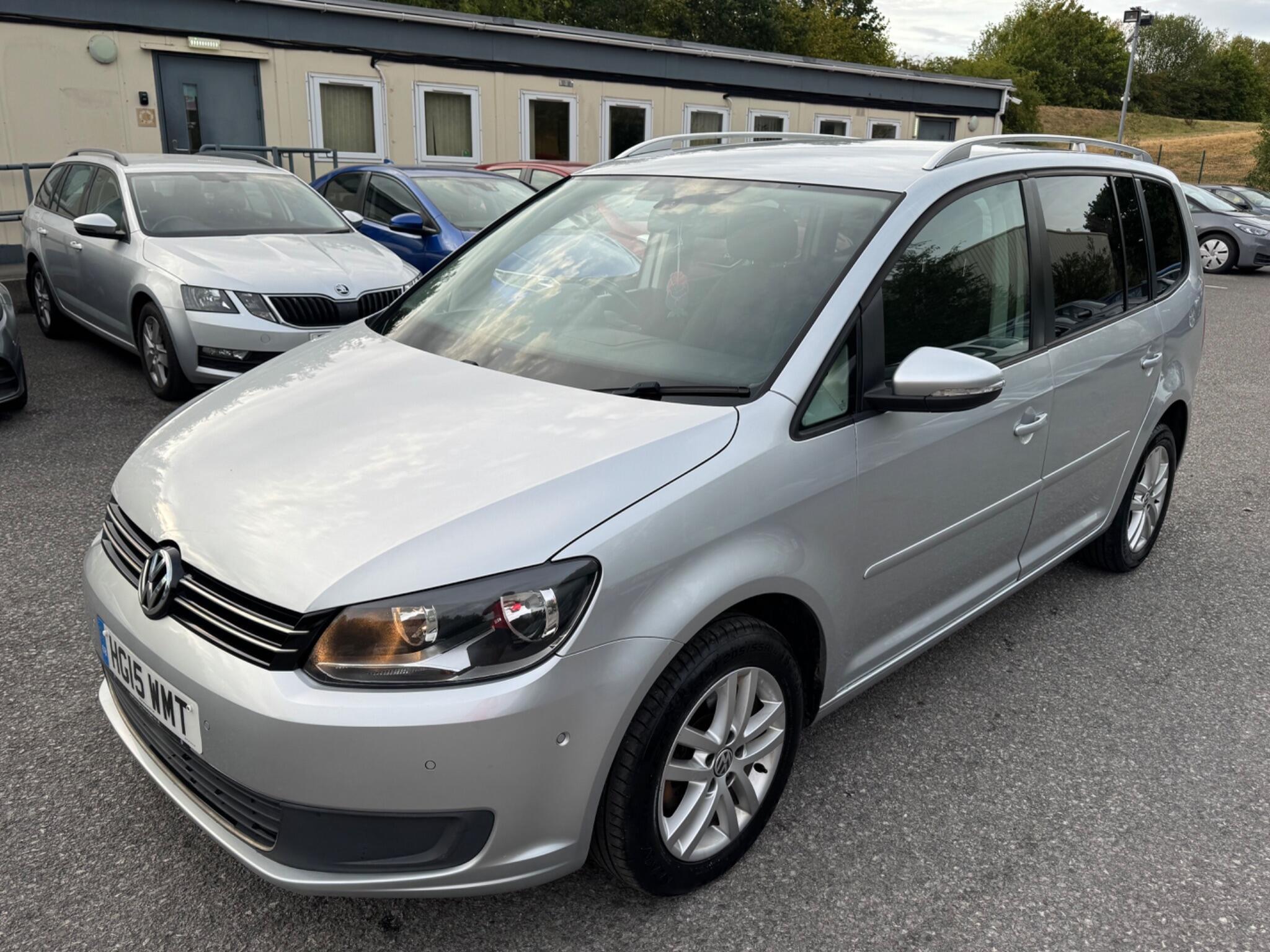 Volkswagen Touran - Image 6
