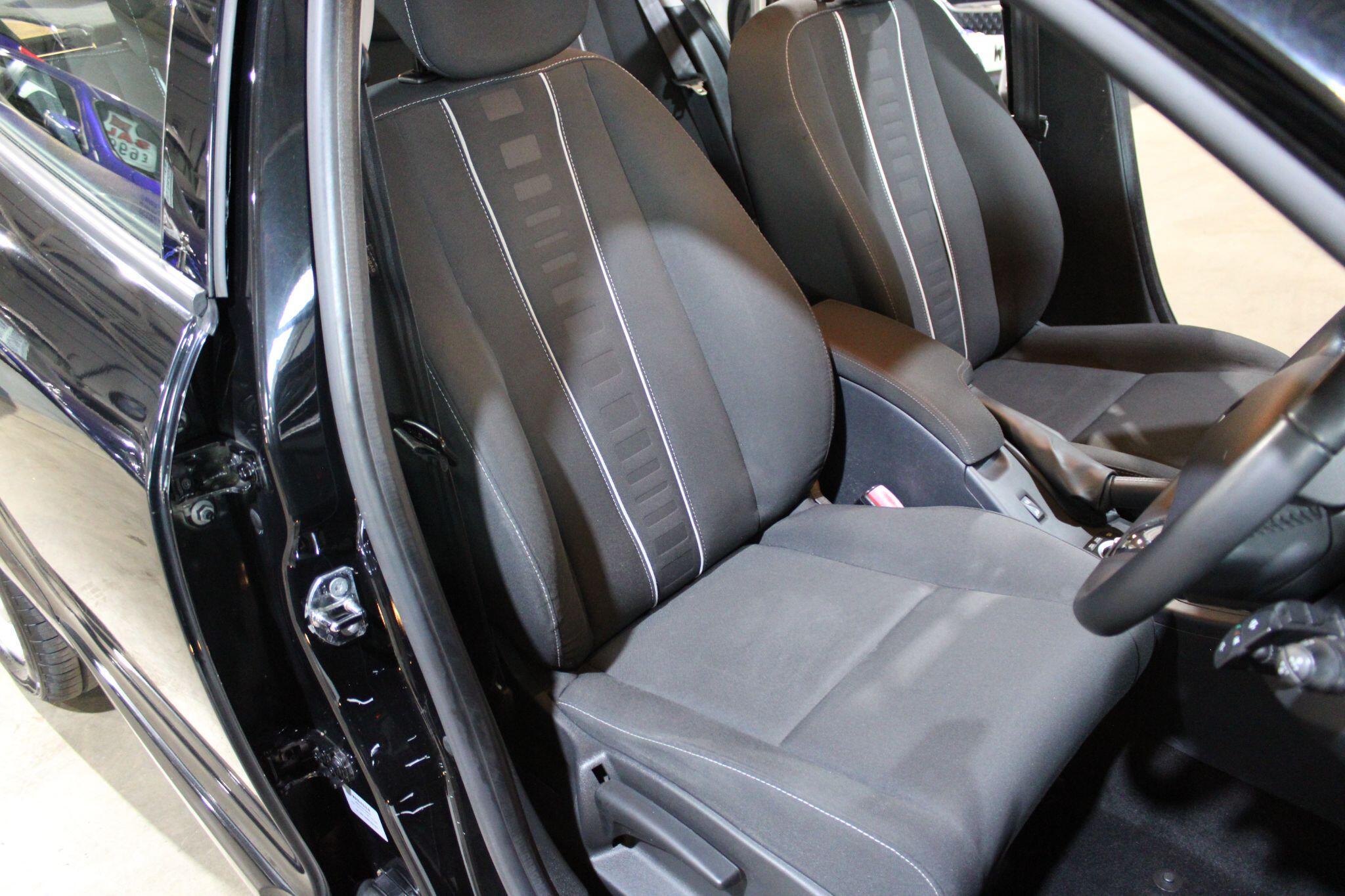Renault Megane - Image 2