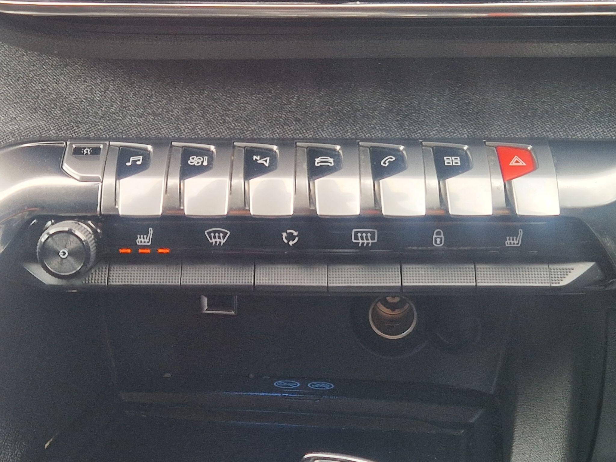 Peugeot 5008 - Image 52