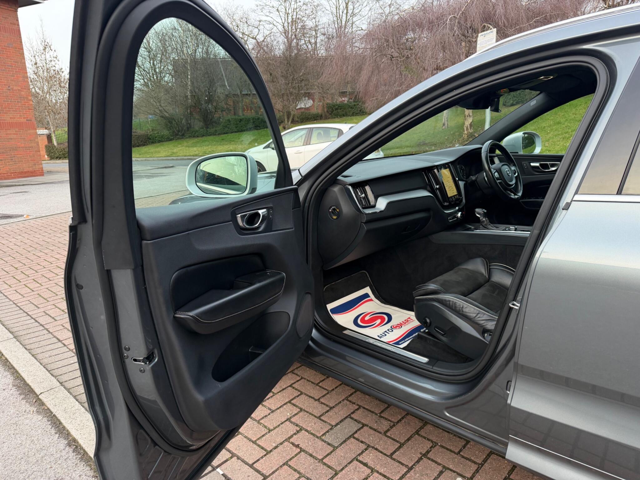 Volvo XC60 - Image 46