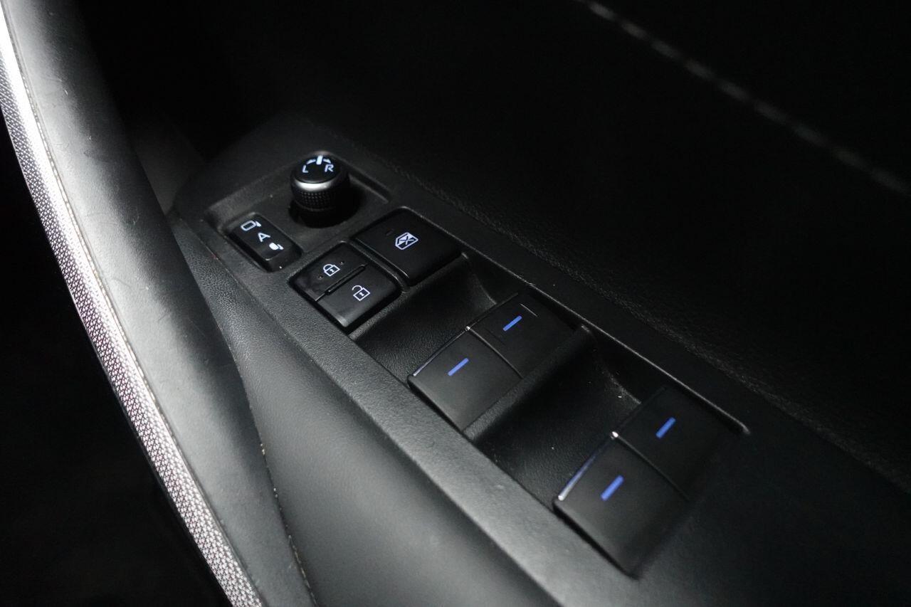 Toyota Corolla - Image 44