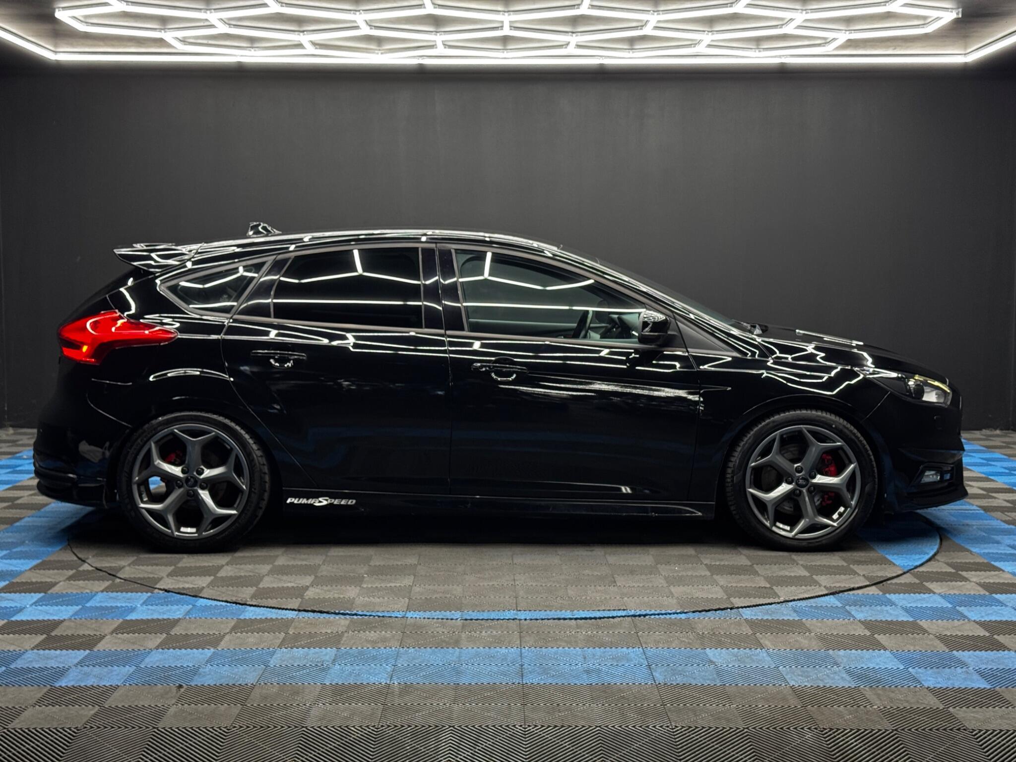 Ford Focus - Image 4