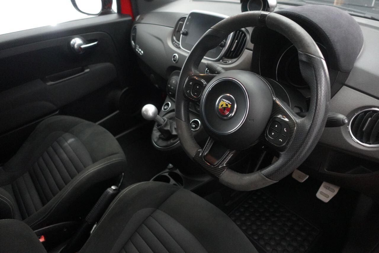 Abarth 595 - Image 17