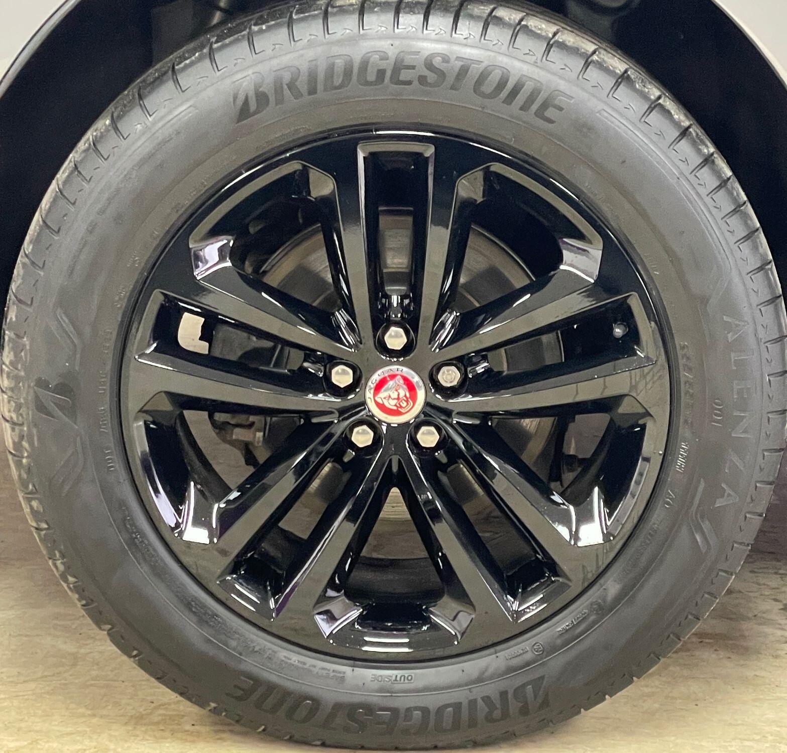 Jaguar F-Pace - Image 15