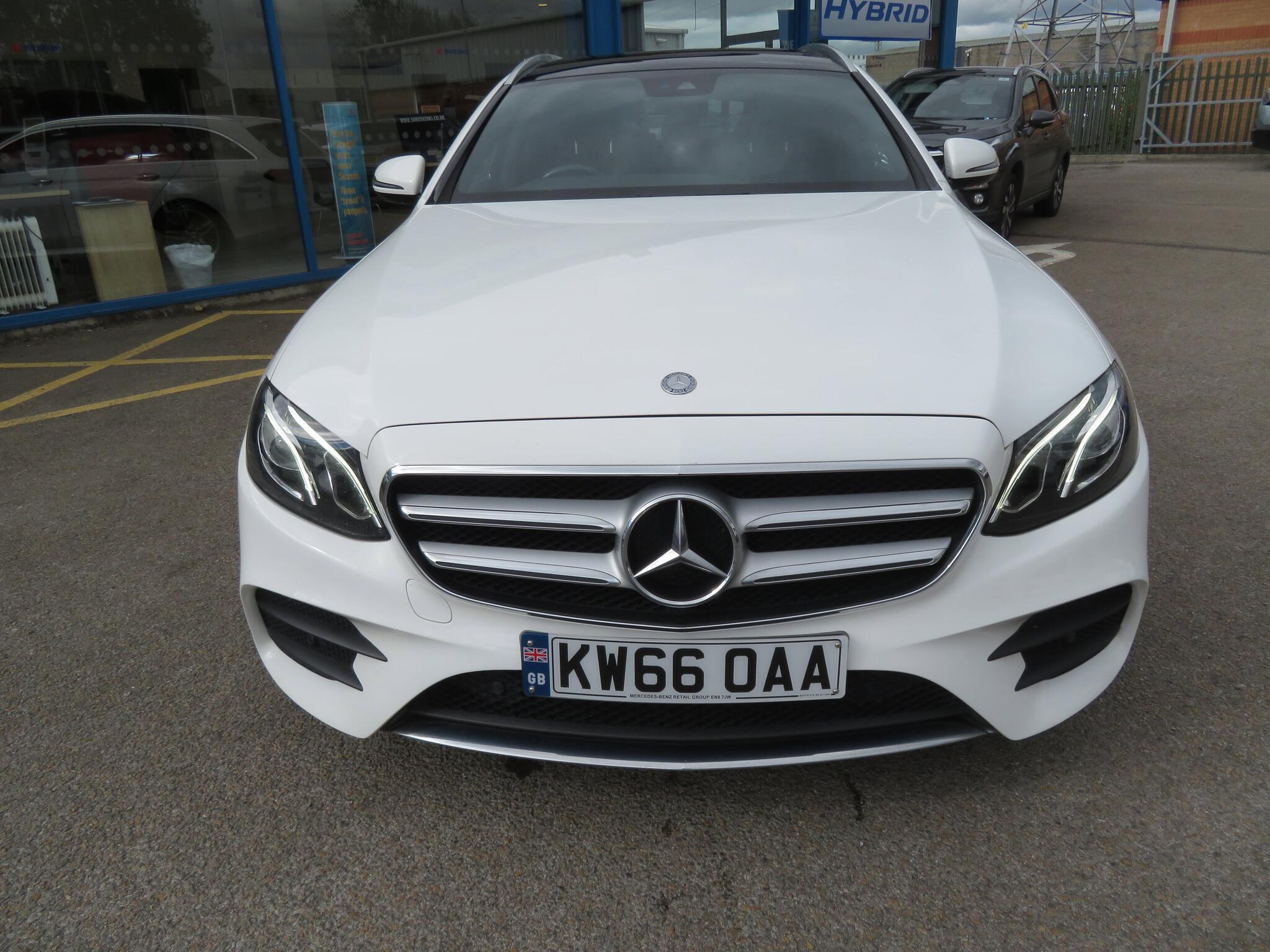 Mercedes E Class - Image 3