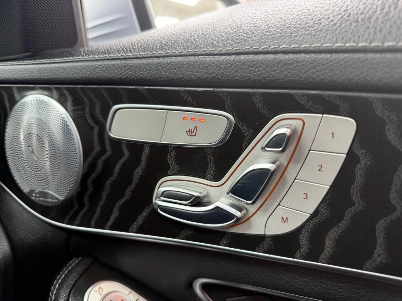 Mercedes C-Class - Image 32