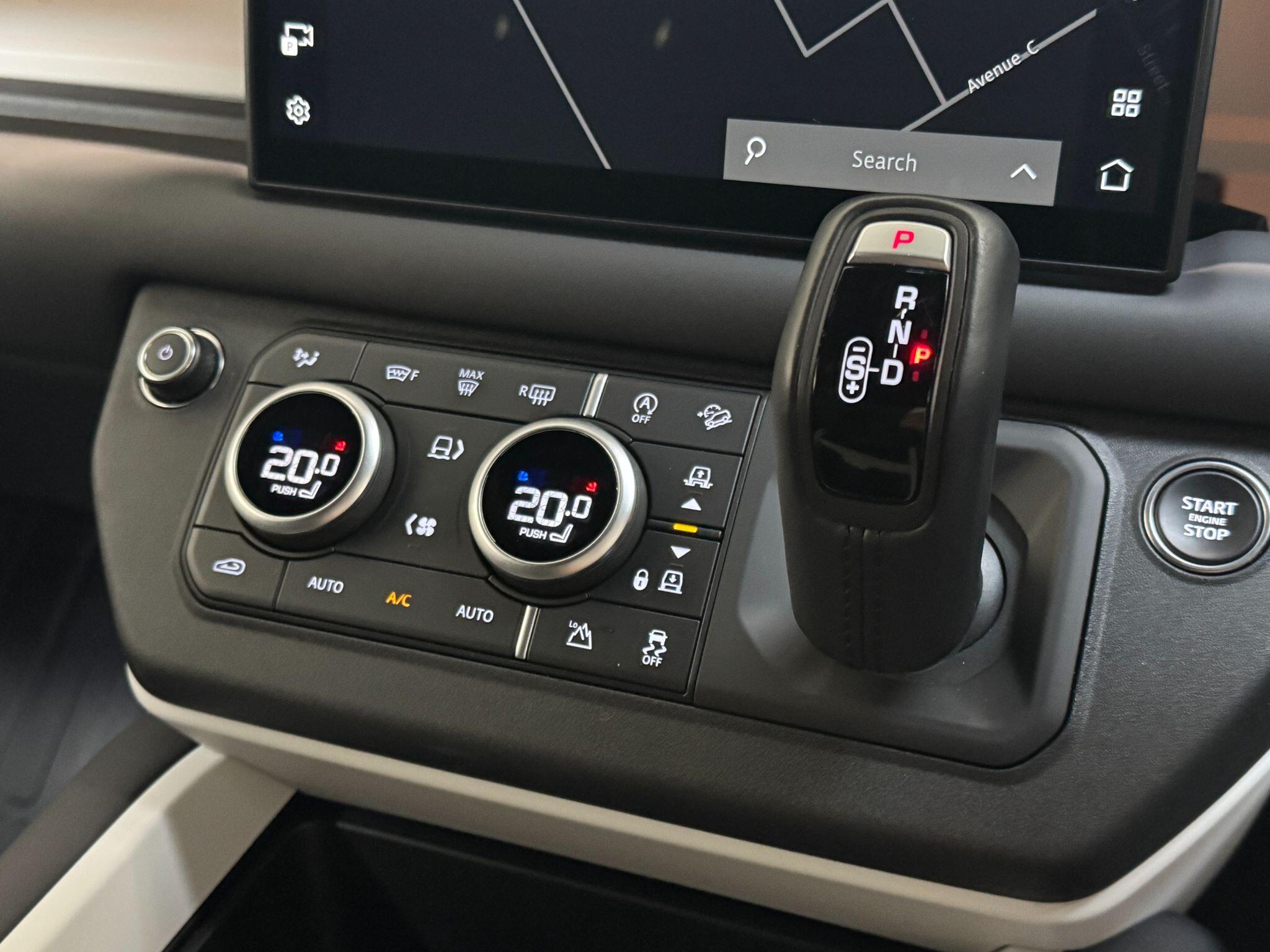 Land Rover Defender 110 - Image 42