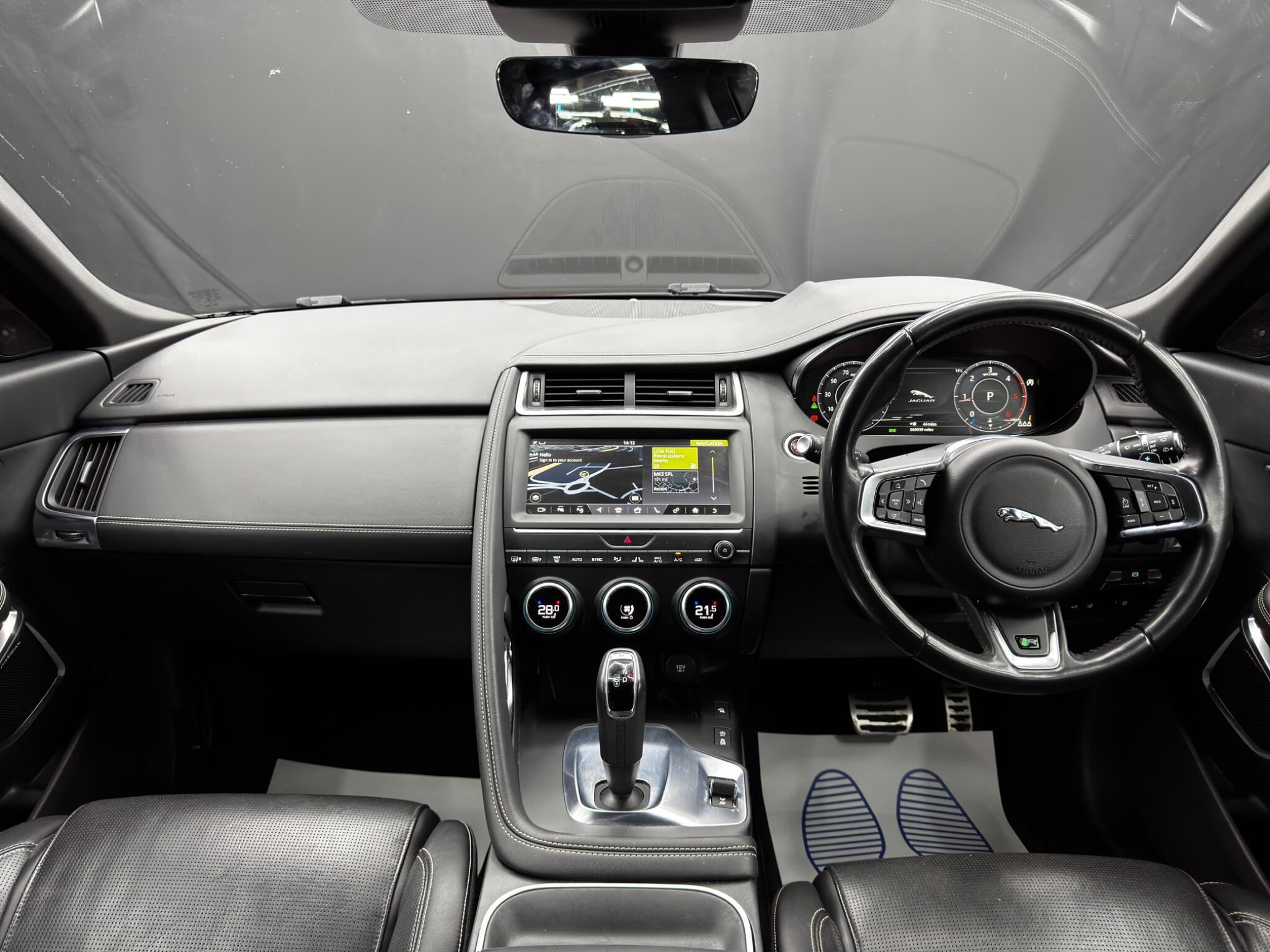 Jaguar E-Pace - Image 10