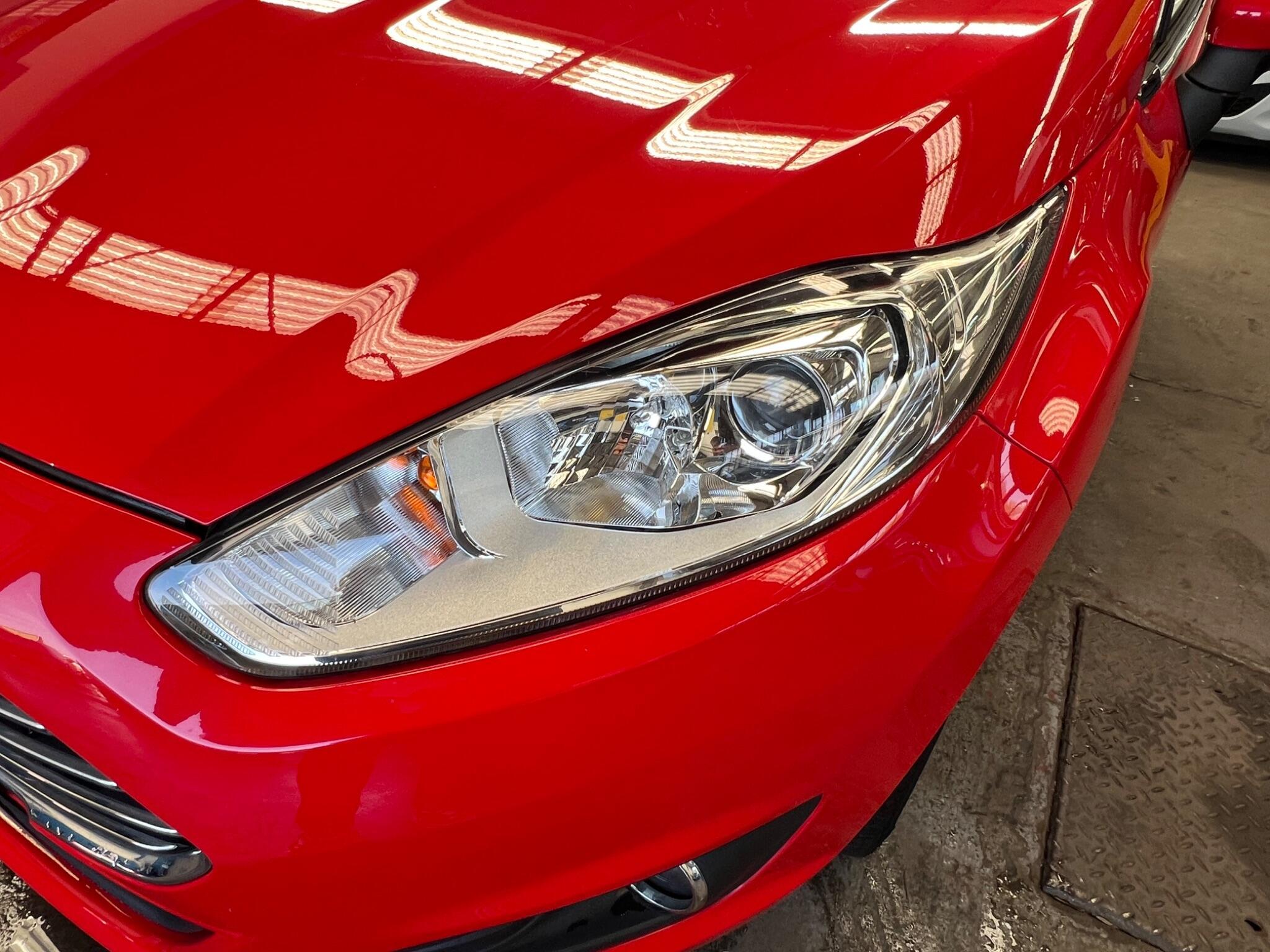 Ford Fiesta - Image 25