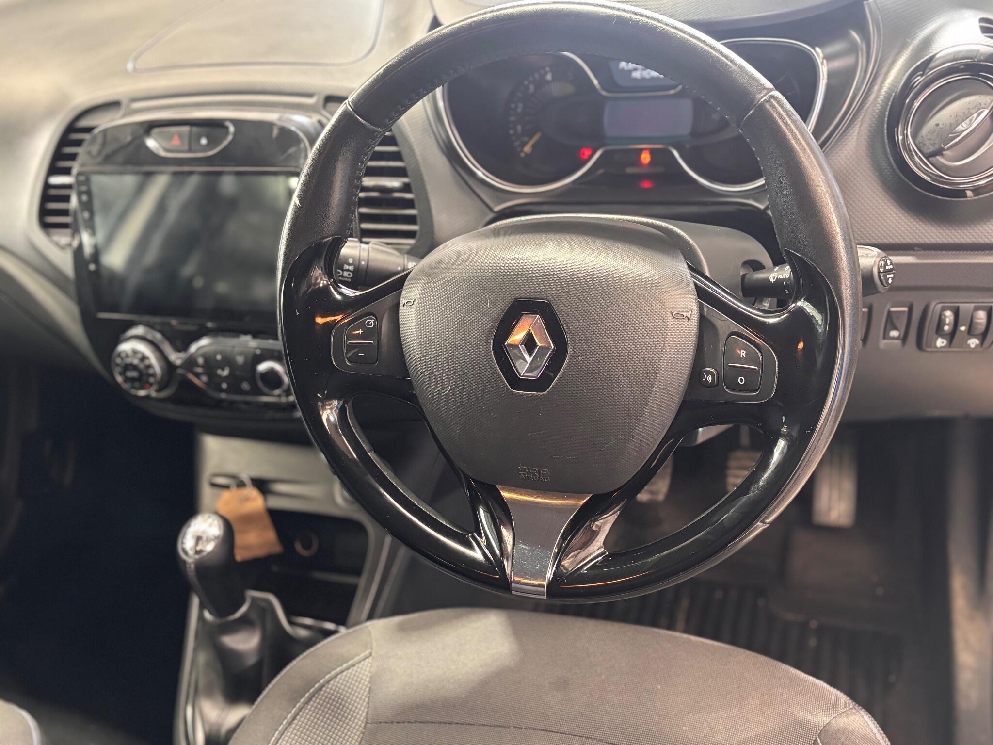Renault Captur - Image 17