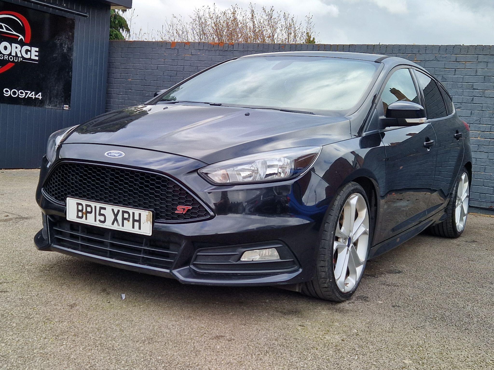 Ford Focus - Image 18