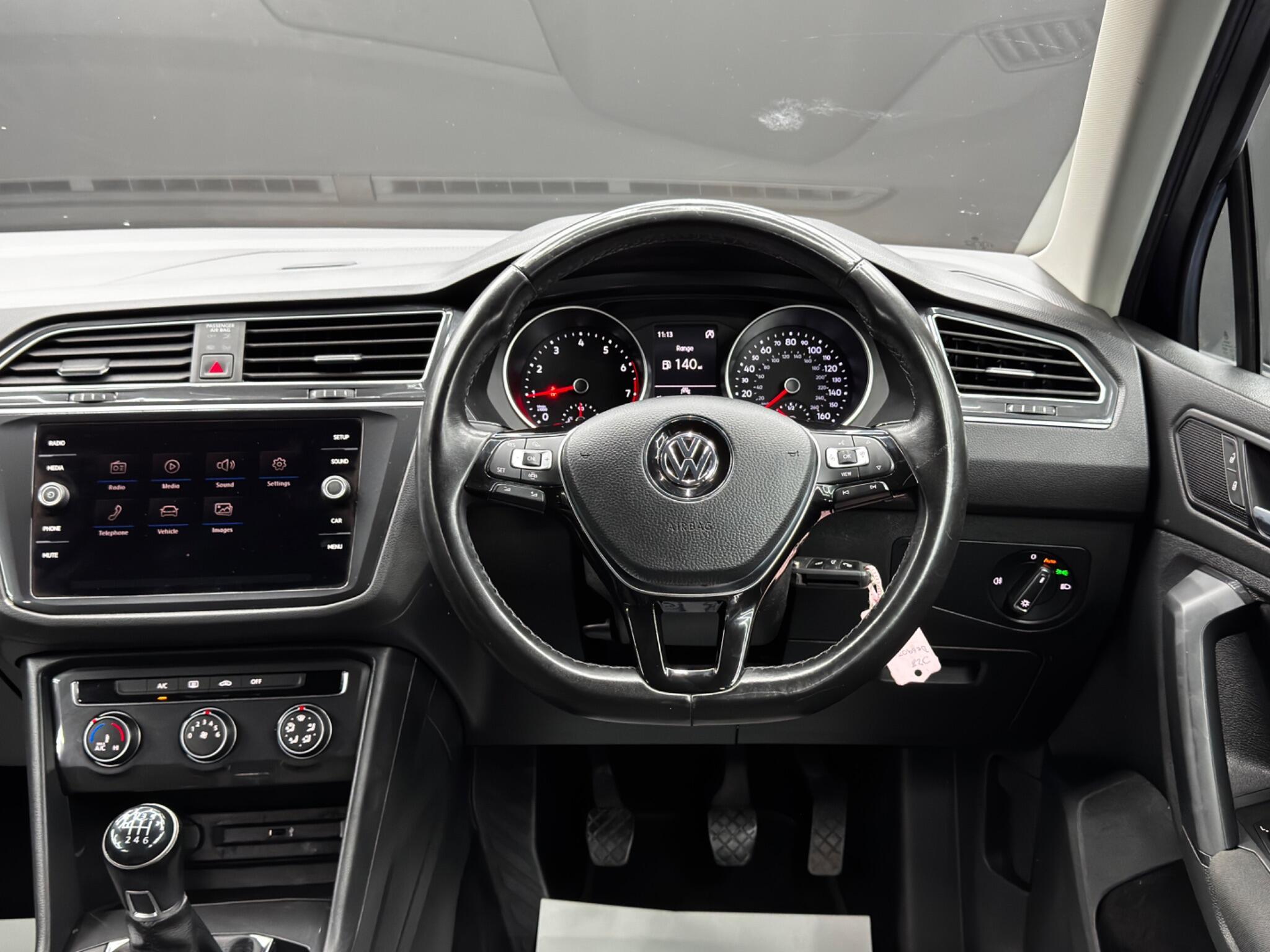 Volkswagen Tiguan - Image 16