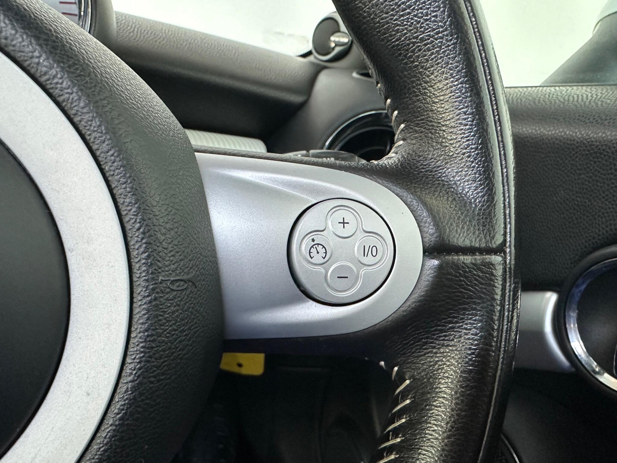 MINI Hatch - Image 11