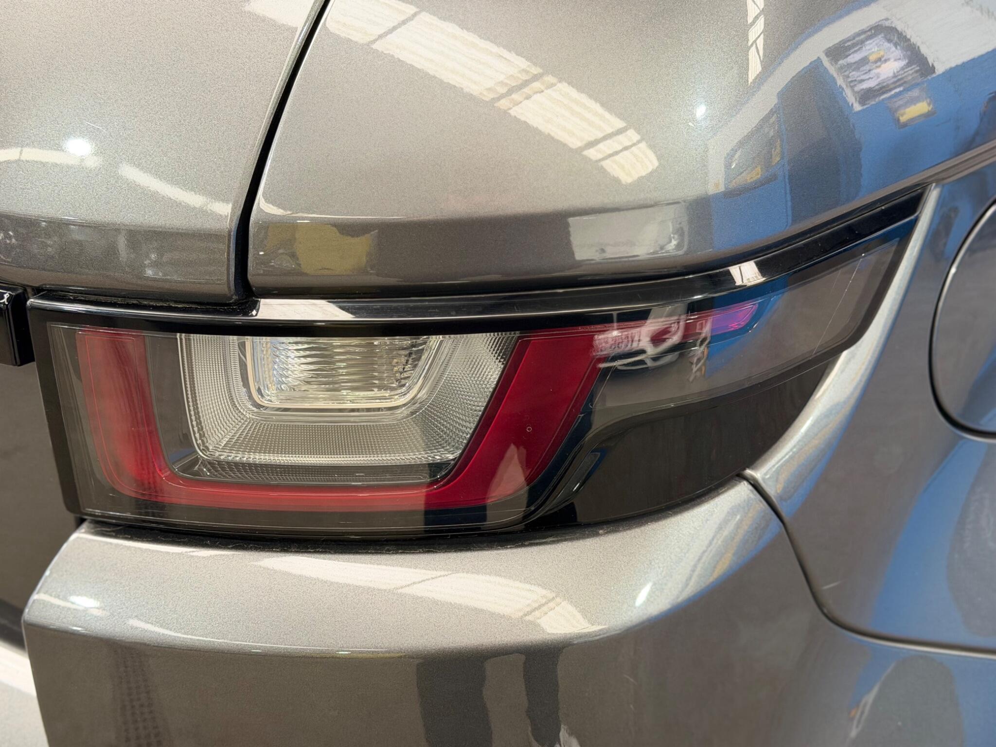 Land Rover Range Rover Evoque - Image 15