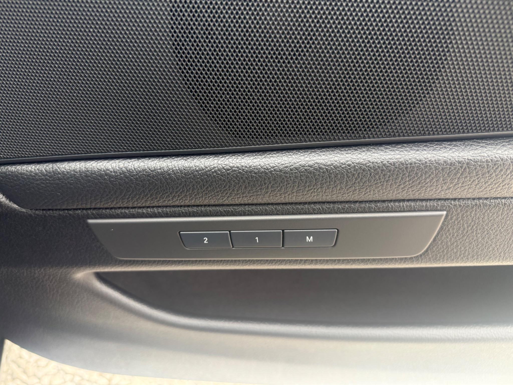 BMW 5 Series - Image 23
