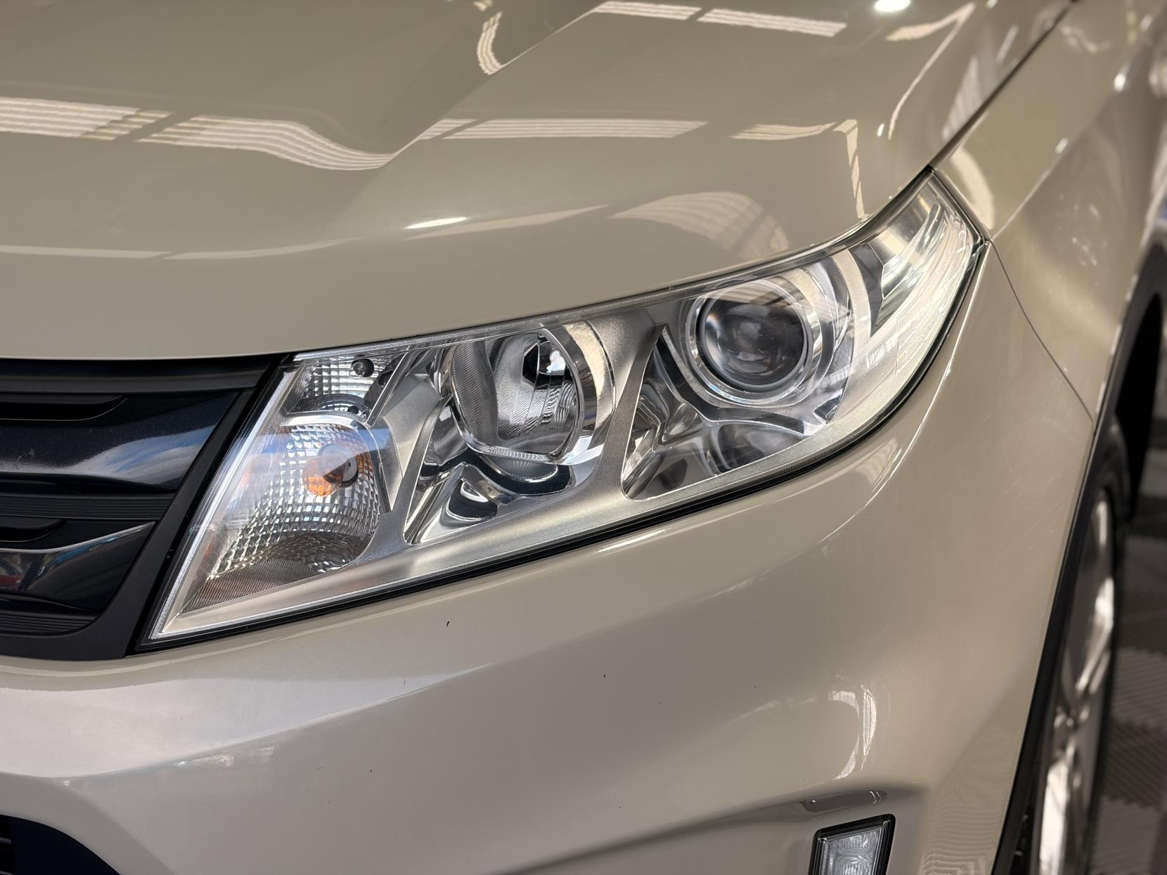 Suzuki Vitara - Image 10