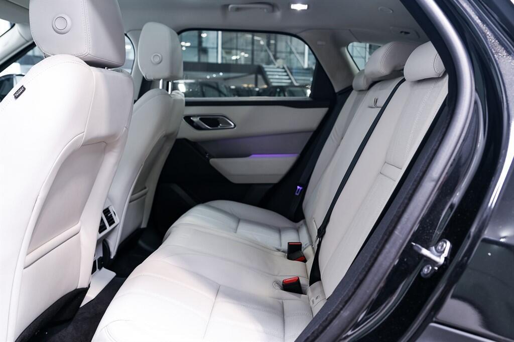 Land Rover Range Rover Velar - Image 15