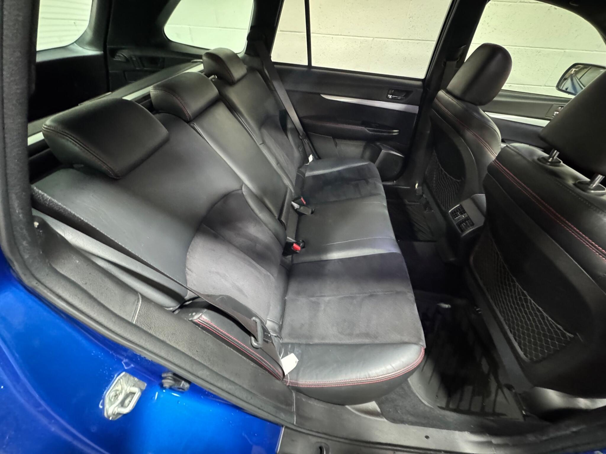 Subaru Legacy - Image 11
