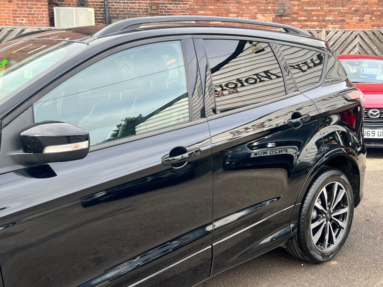 Ford Kuga - Image 13