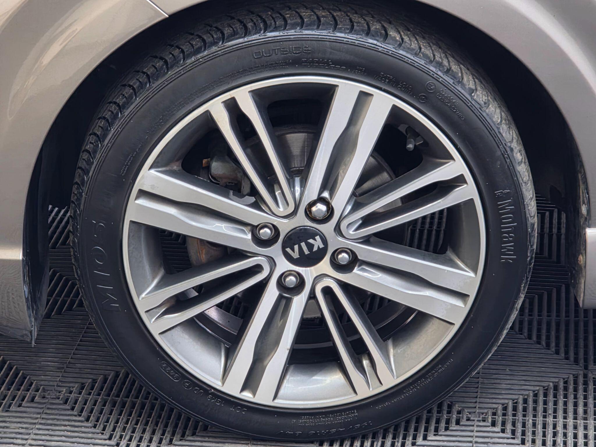 Kia Picanto - Image 13