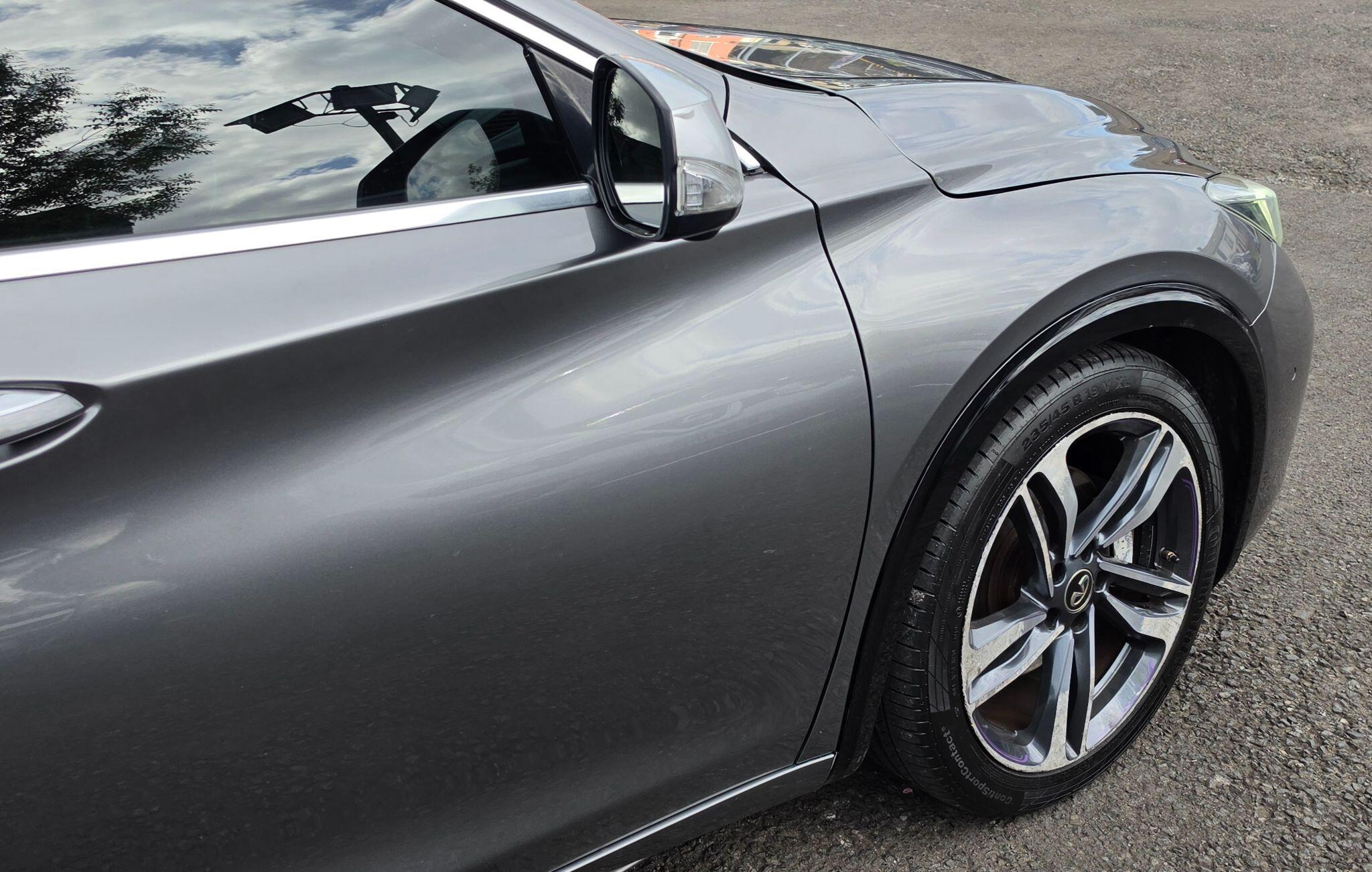 Infiniti Q30 - Image 10