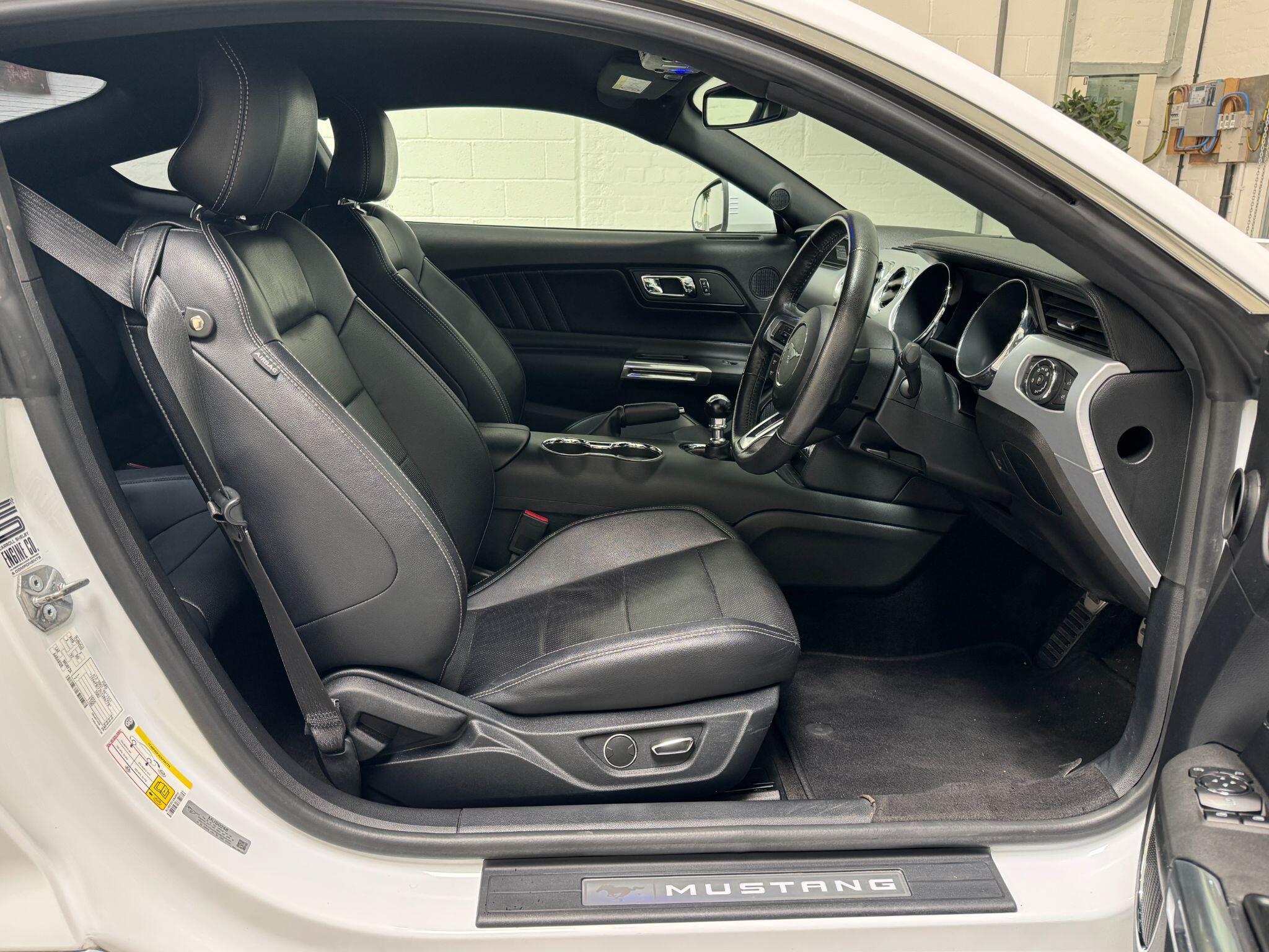 Ford Mustang - Image 18
