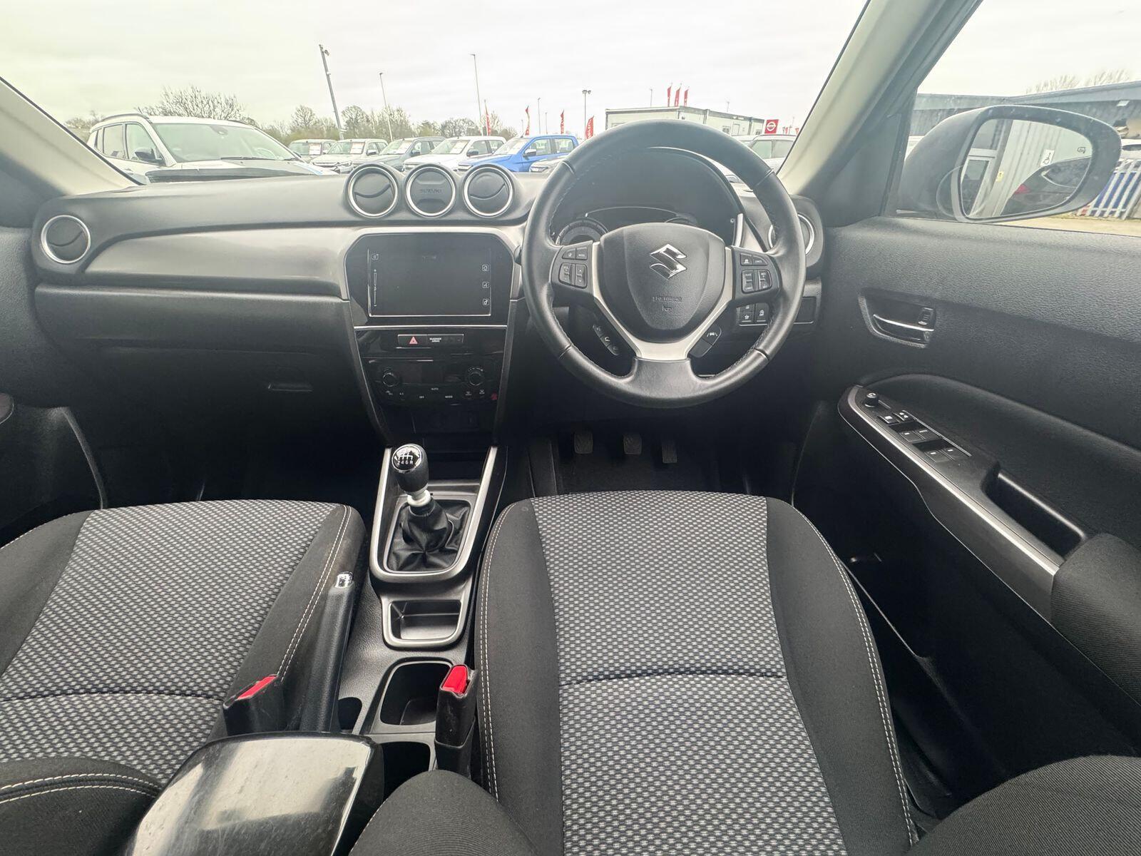 Suzuki Vitara - Image 5