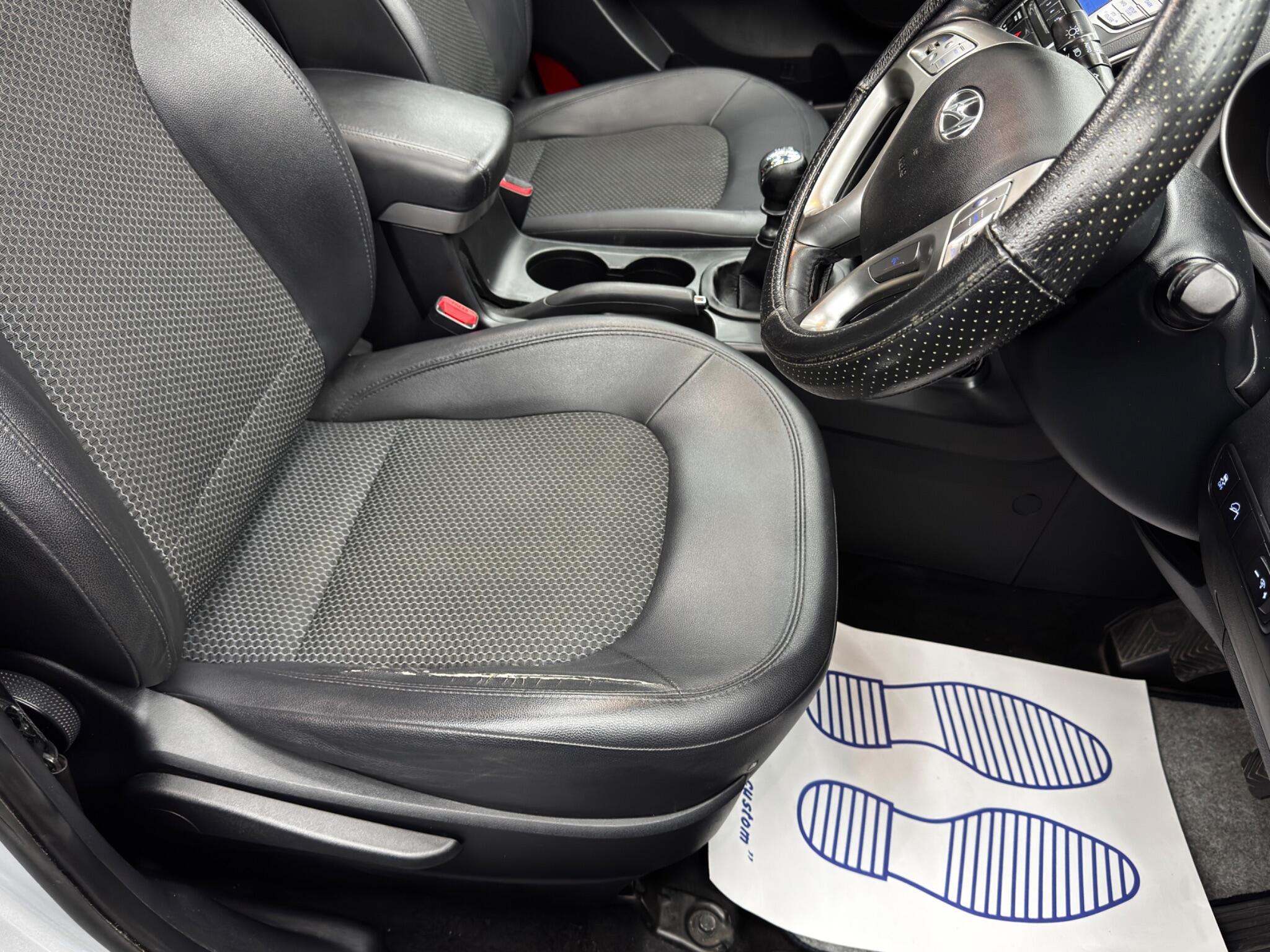 Hyundai ix35 - Image 13