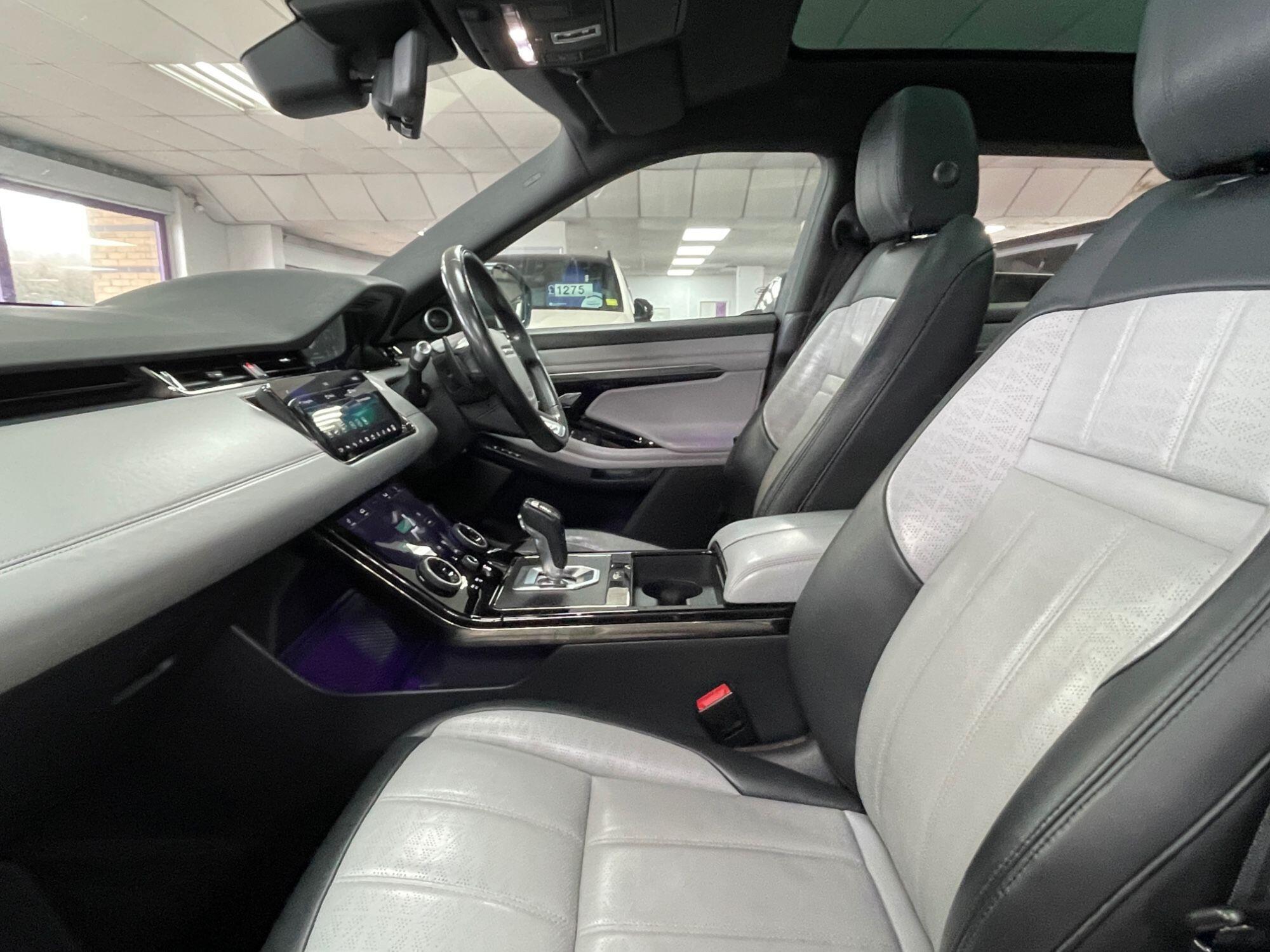 Land Rover Range Rover Evoque - Image 32