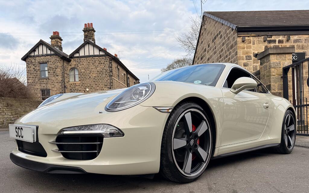 Porsche 911 - Image 15