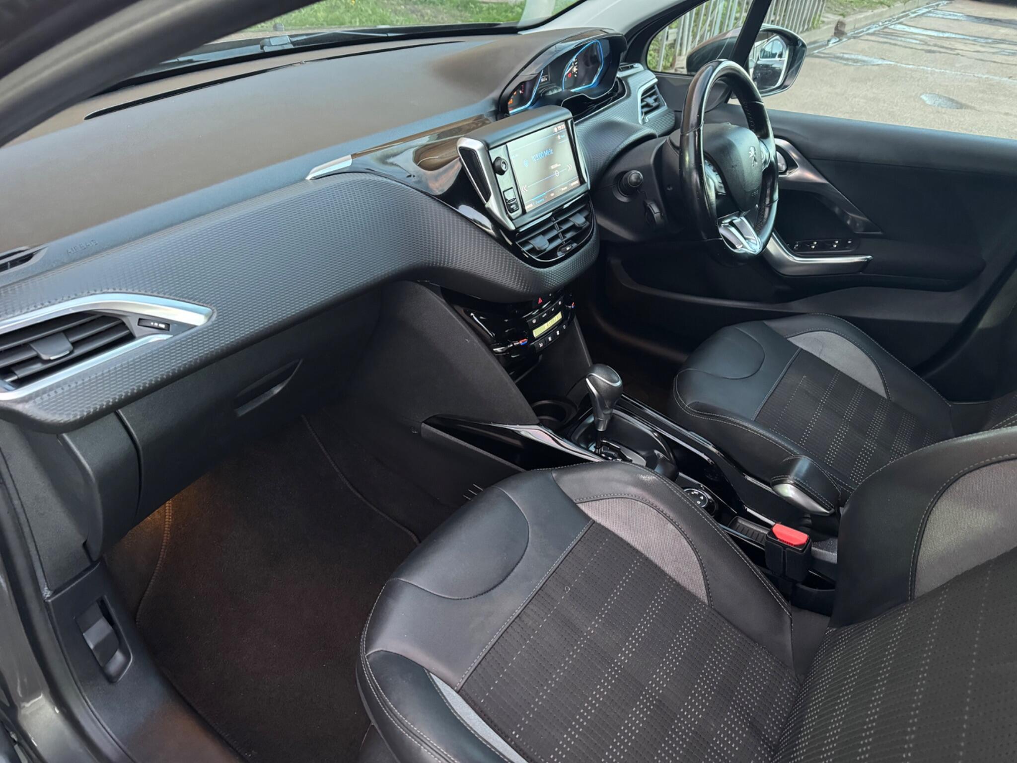 Peugeot 2008 - Image 45