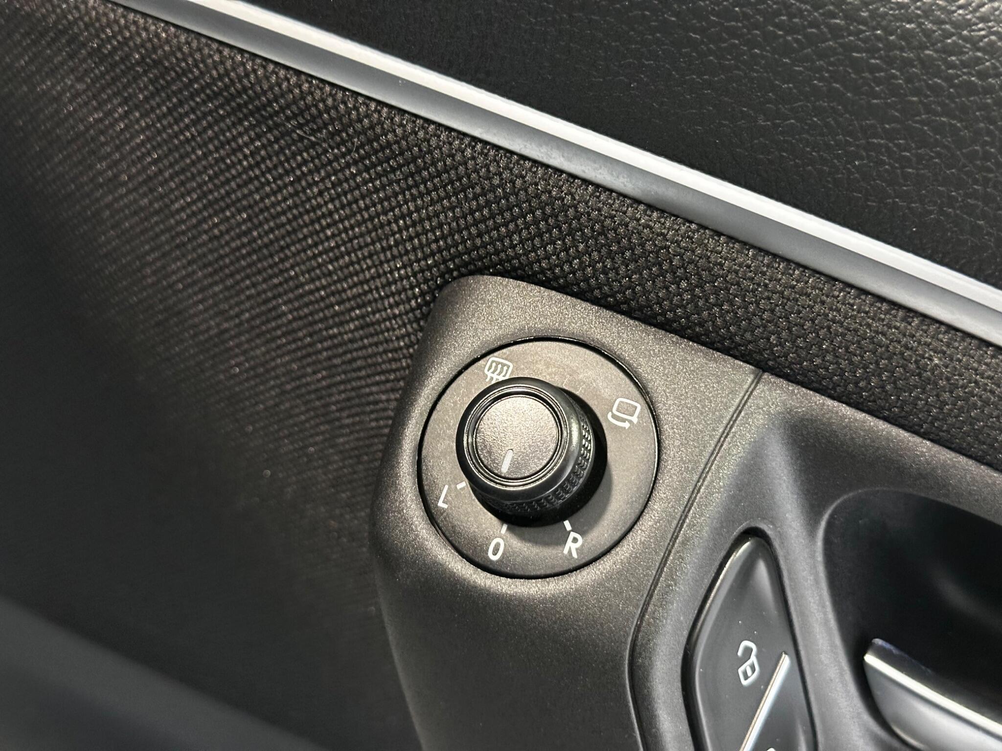 Volkswagen Polo - Image 12