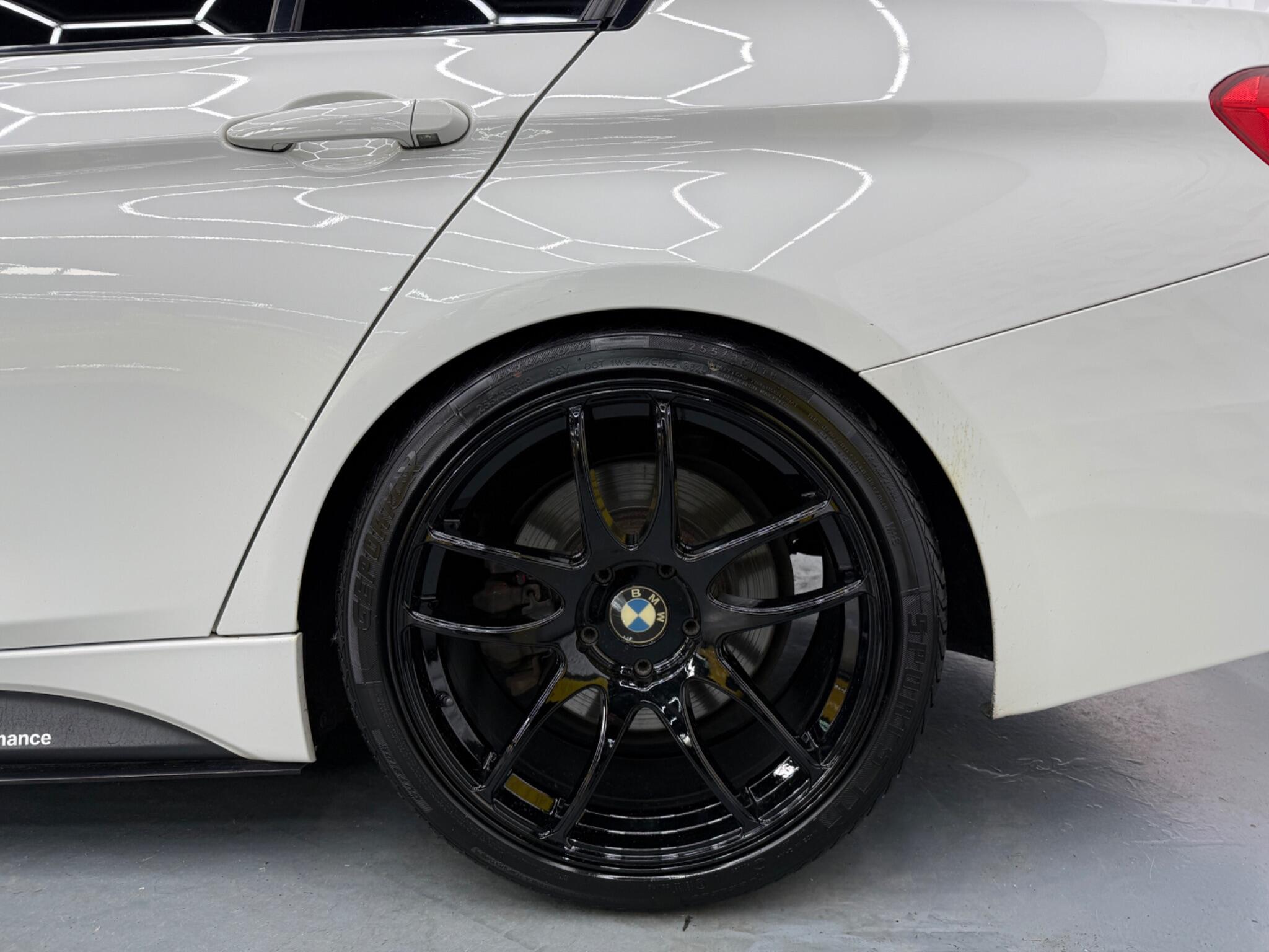 BMW 3 Series - Image 6