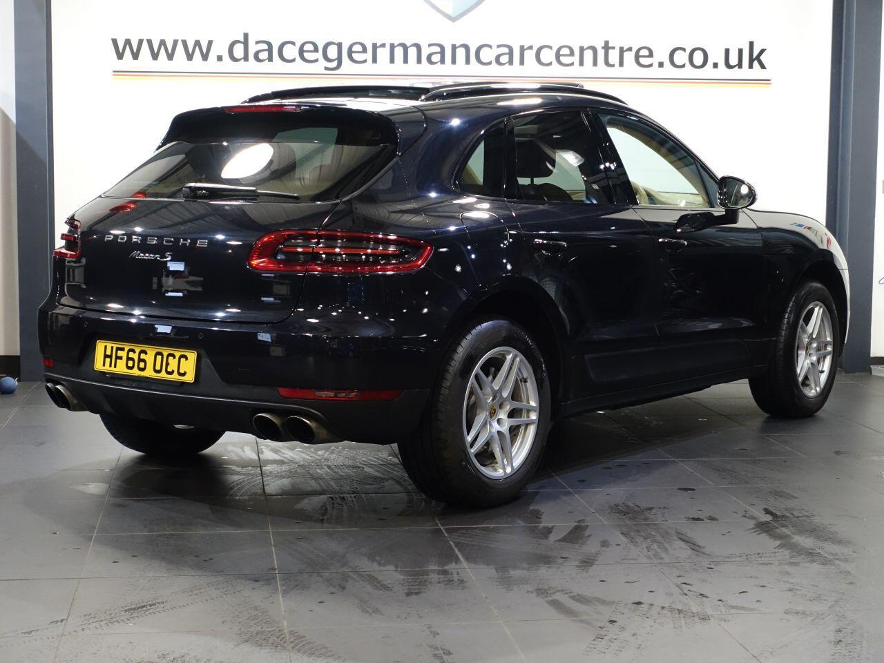 Porsche Macan - Image 10