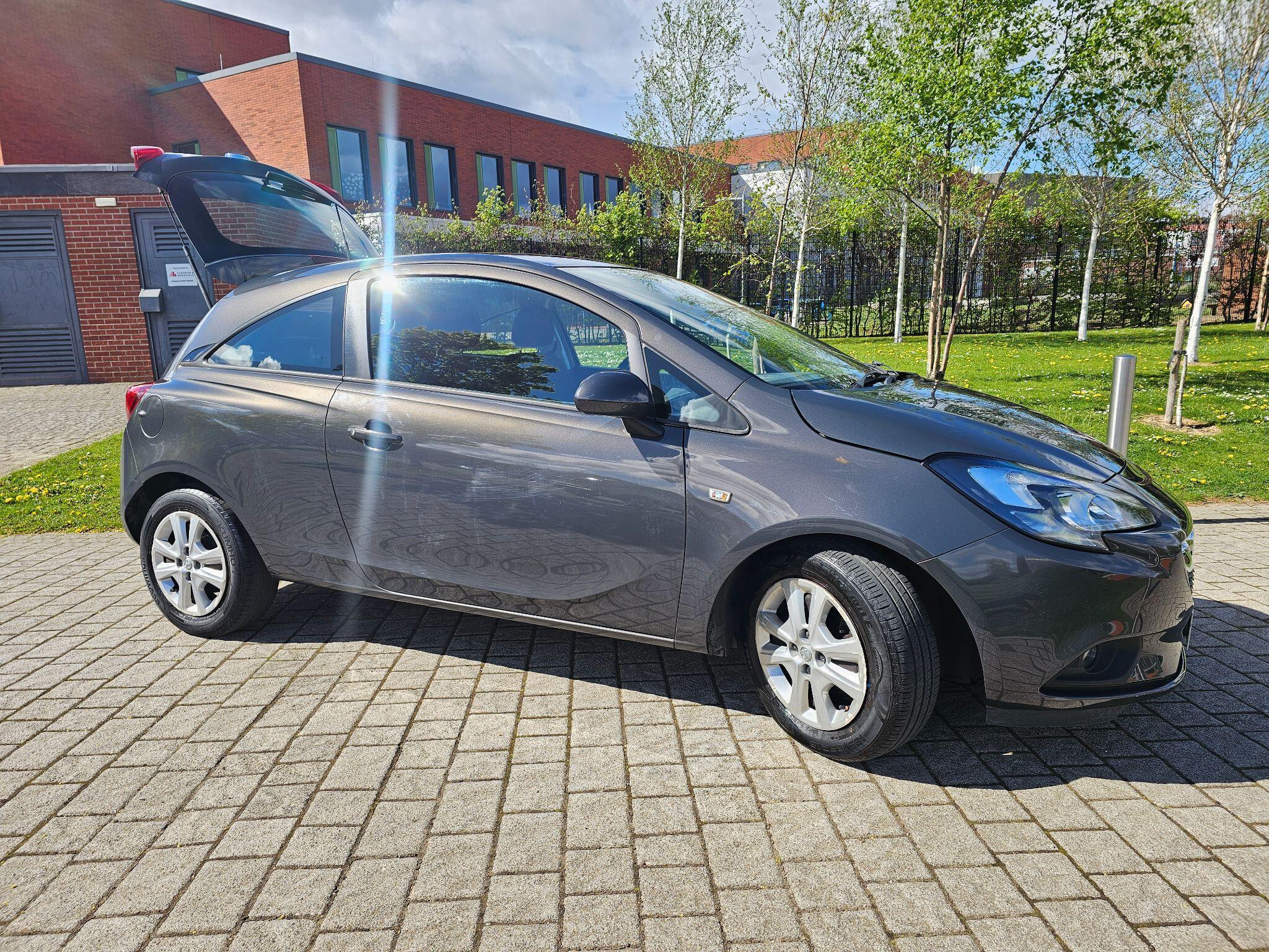 Vauxhall Corsa - Image 4